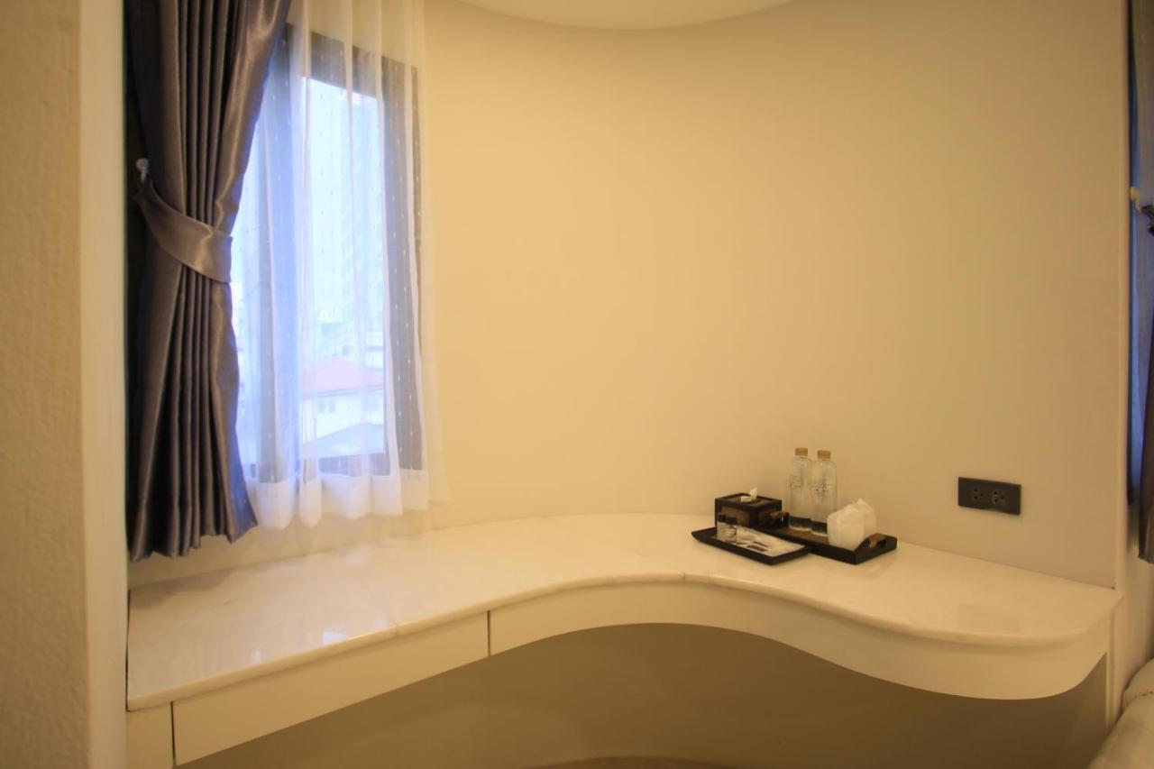 Pratunam Atrium Hotel Bangkok Eksteriør billede