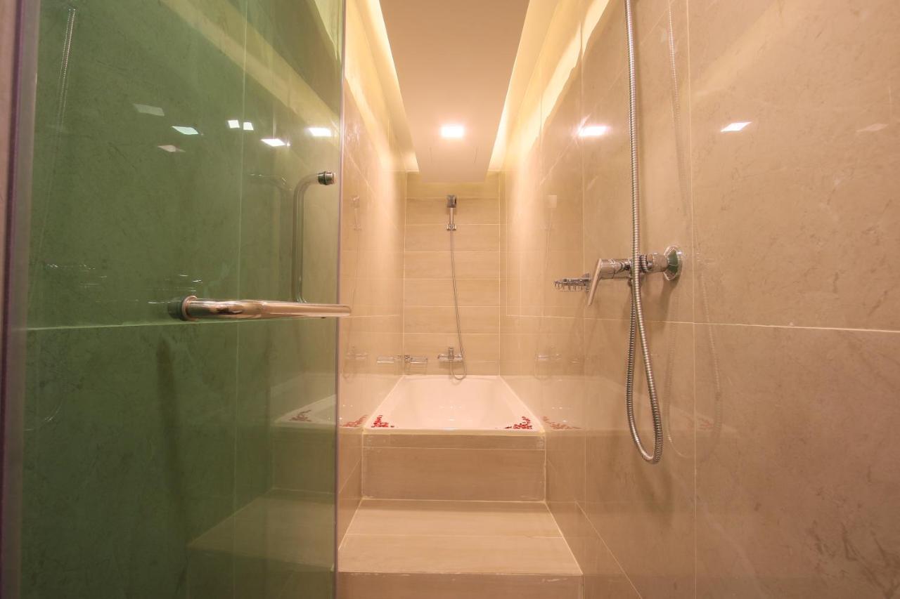 Pratunam Atrium Hotel Bangkok Eksteriør billede